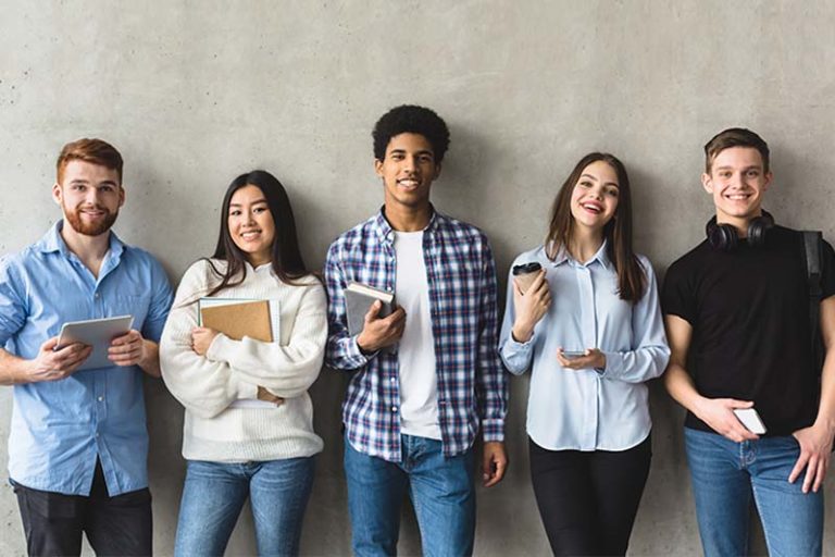 Wir bieten viele Chancen für Studierende an.