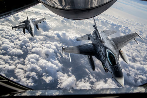 tmax Branche Defense Kampfjet